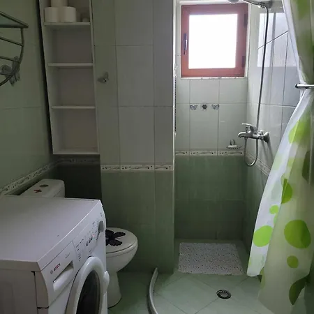 Papillon D'albanie Apartment Golem (Tirana)