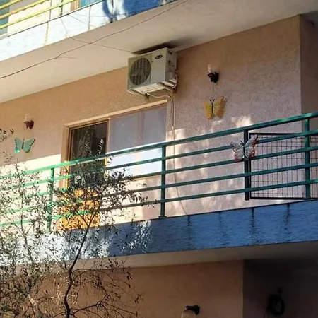 Papillon D'albanie Apartment Golem (Tirana)
